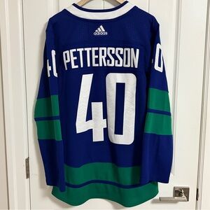 Authentic Adidas Vancouver Canucks Elias Pettersson Stick Jersey Size 46 Small